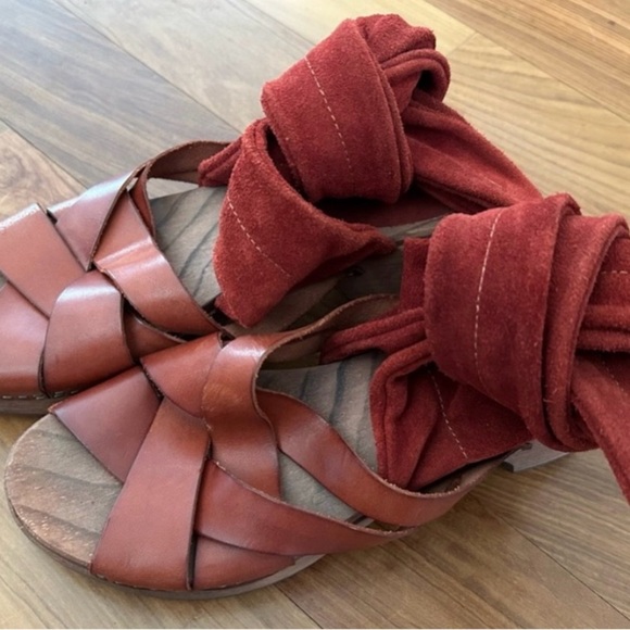 Free People | Women’s rust Emmy suede leather criss cross bridge strap clogs sz7 - Picture 8 of 16